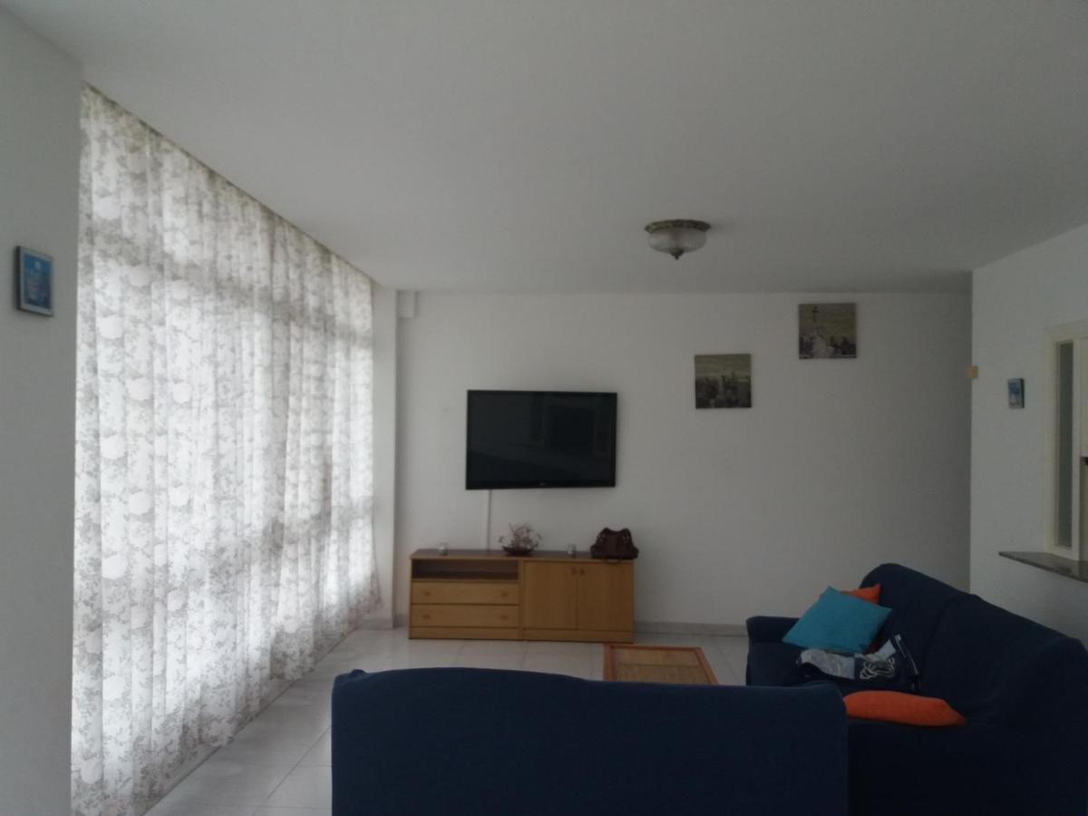 Apartamento Quenxe Lägenhet Corcubión Exteriör bild
